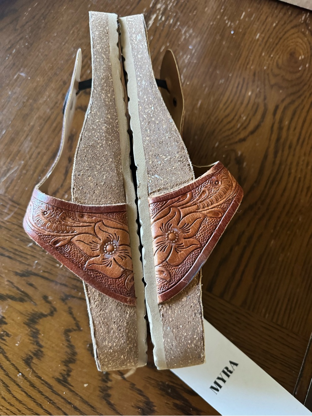 Myra tooled leather sandals NEW - Picture 2 of 5